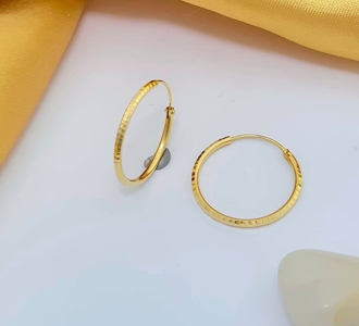 Diamond-Cut Classic Gold Hoop Earrings