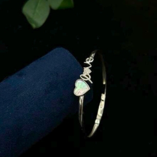 Mint Heart Charm Elegant Kada