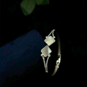 Crystal Blossom Kada