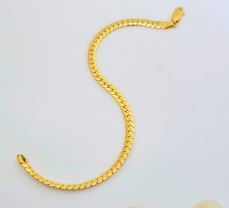 Classic Curb Link Gold Bracelet