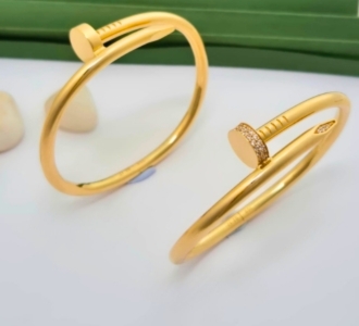 Juste un Clou bracelet