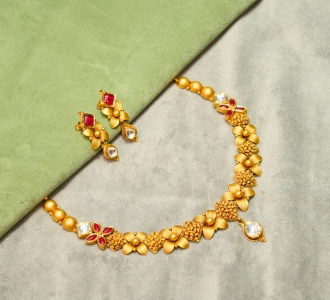 Petal Glow Choker Set