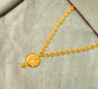 Traditional Floral Motif Gold Necklace Set