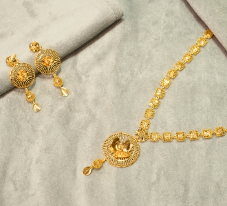 Lakshmi Pendant Necklace Set