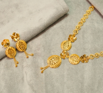 Floral Circle Grace Necklace Set