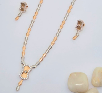 Dual-Tone Geometric Fusion Necklace Set