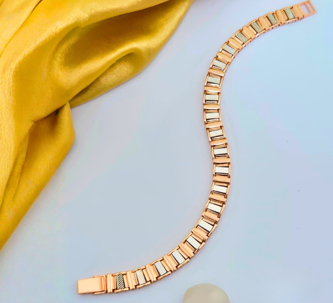 Elegant Gold Linear Link Bracelet