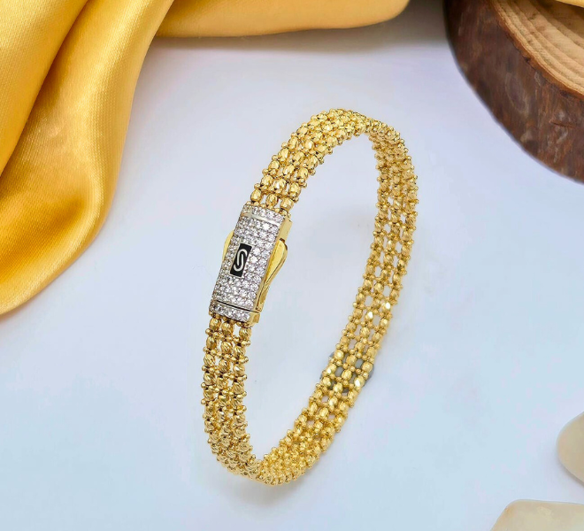 Elegant Textured Gold Stone Bracelet