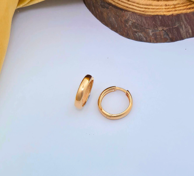 Classic Essential Gold Huggie Hoops