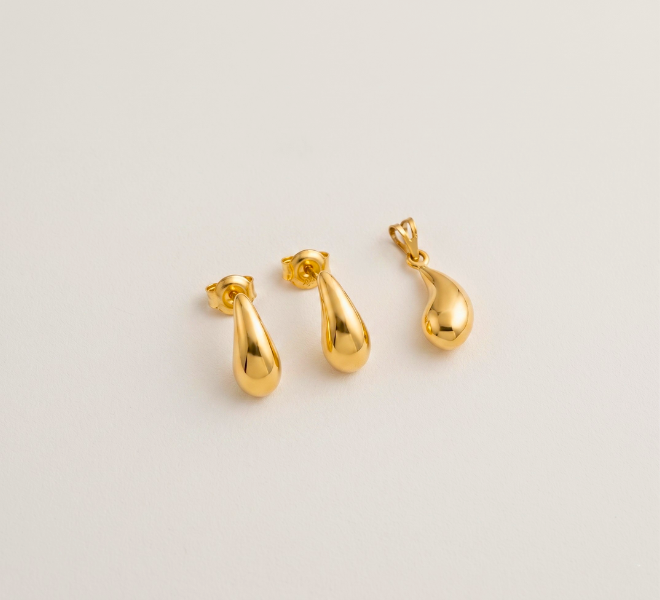 Elegant Pendant Set