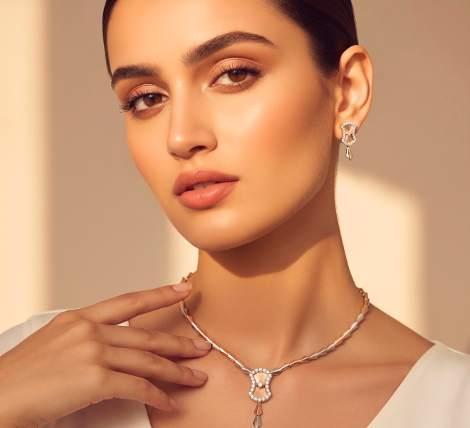 Dual-Tone Geometric Fusion Necklace Set