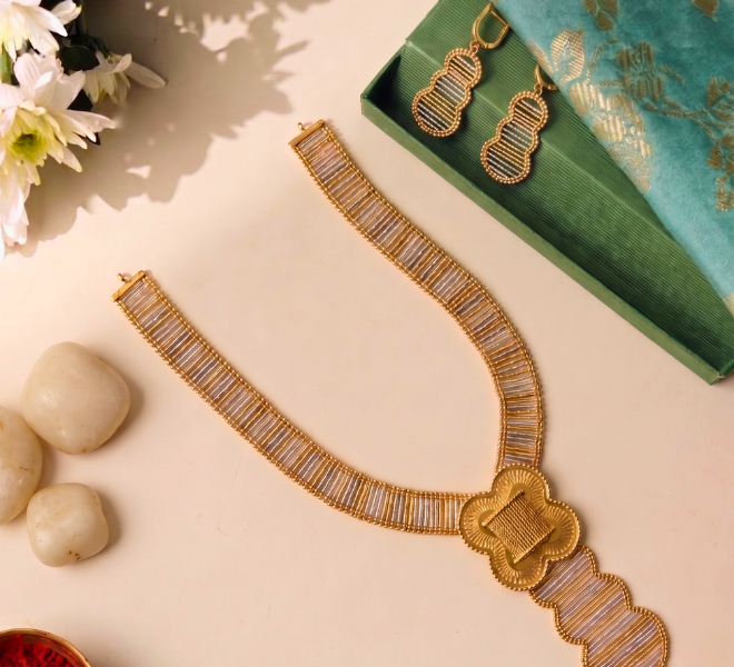 Tie Fancy Design Neckalce Set