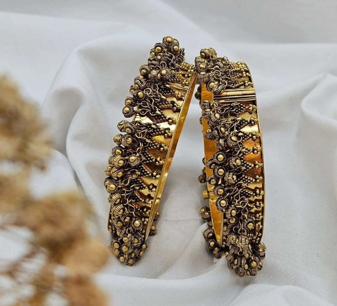 Antique Ghungroo Floral Bangles