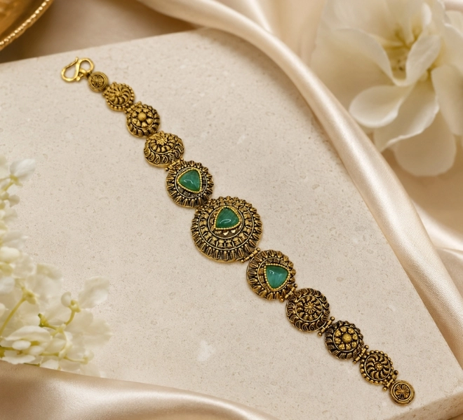 Traditional Bracelet with Green Stone 