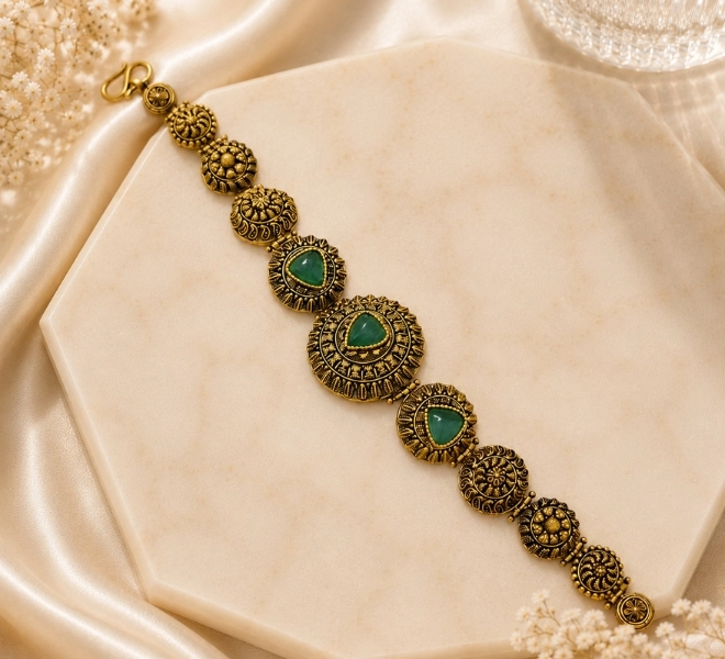 Traditional Bracelet with Green Stone 