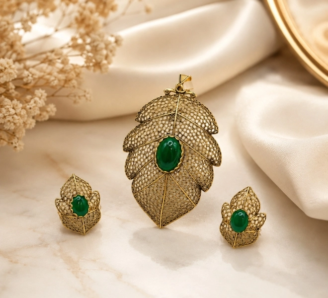 Emerald Green Leaf-Inspired Pendant Set with Matching Earrings
