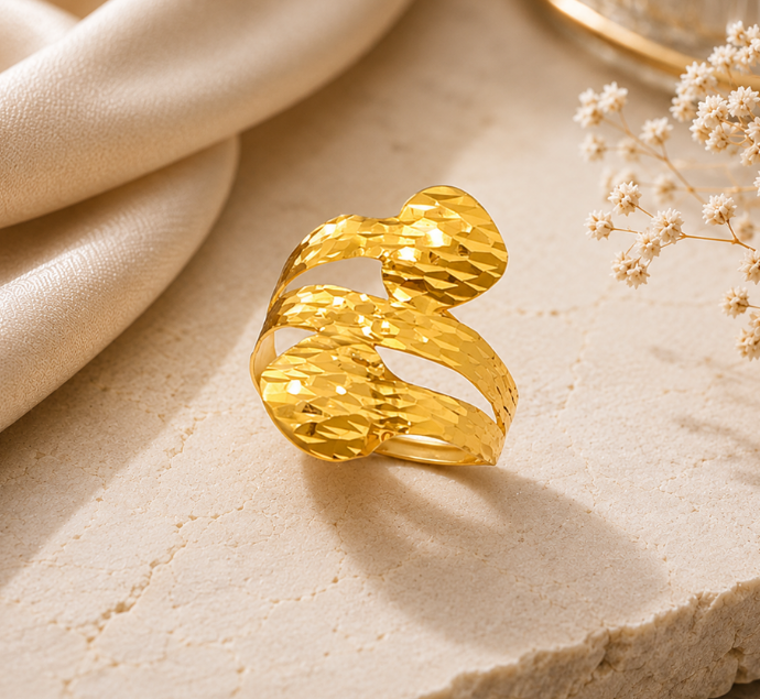 Sculpted Wave Gold Ring
