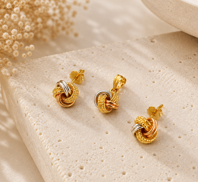 Tri Tone Interlocking Knot Gold Pendant Set