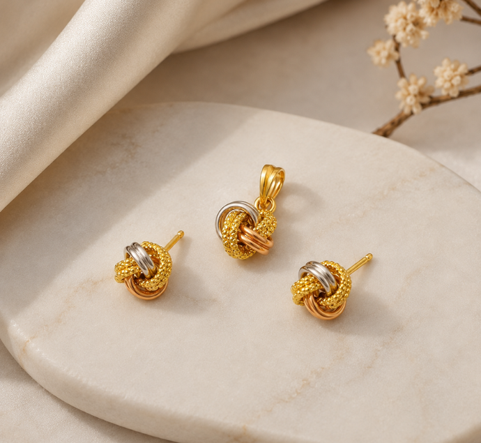 Tri Tone Interlocking Knot Gold Pendant Set