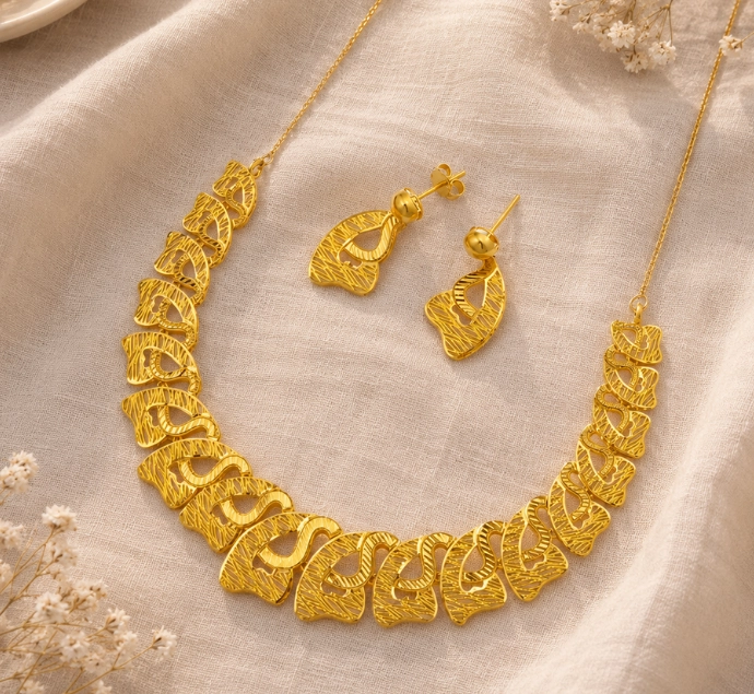 Golden Wave Statement Necklace Set