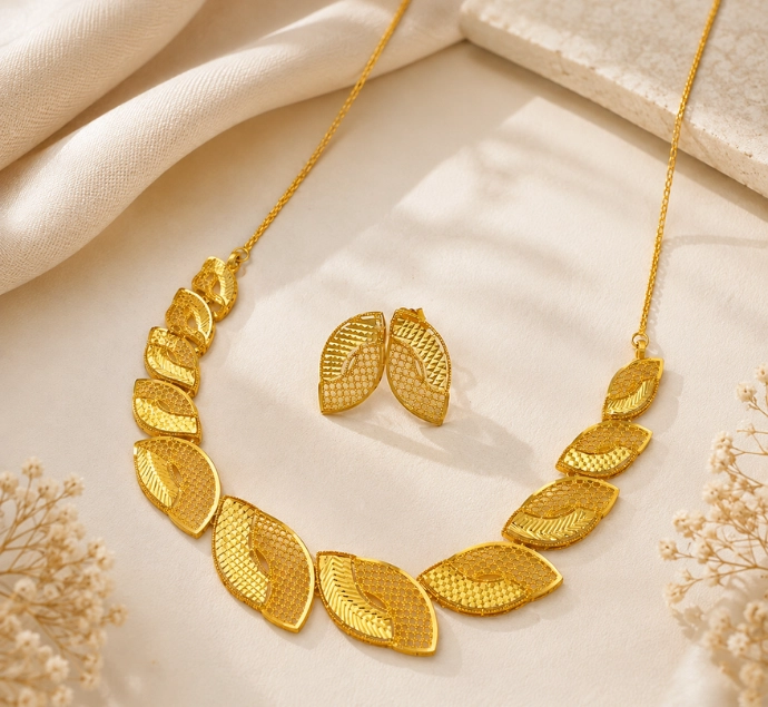 Golden Leaf Elegance Necklace Set