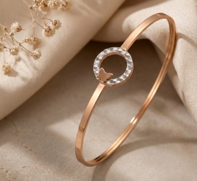 Elegant Butterfly Circle Gold Kada