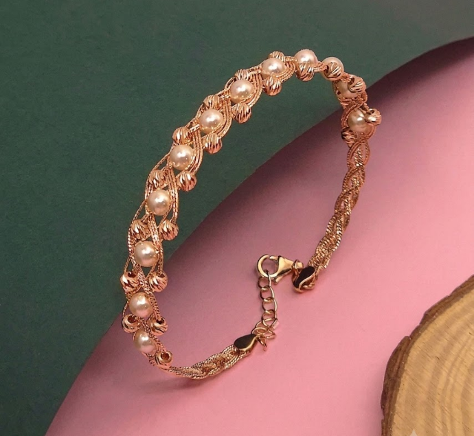 Elegant Gold Pearl Vine Bracelet