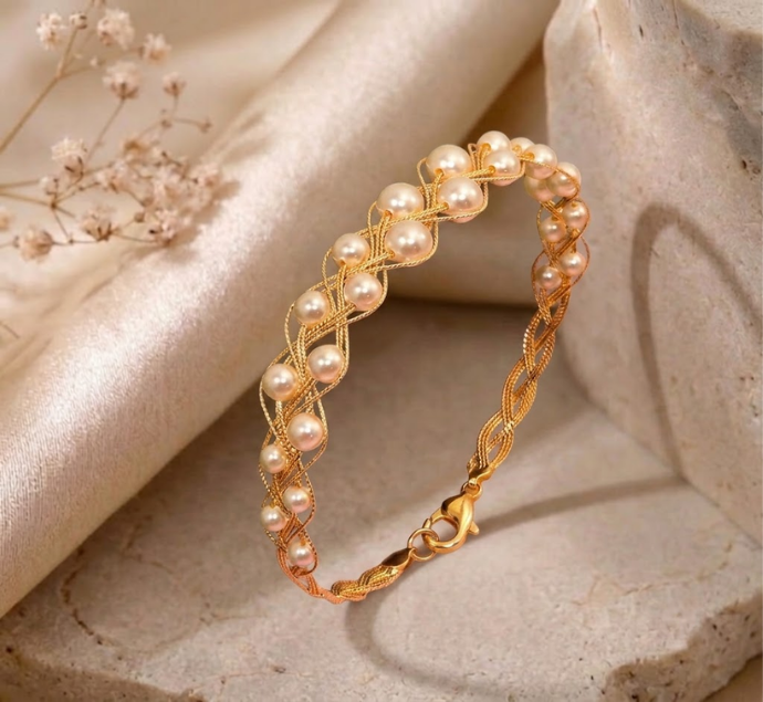 Elegant Pearl & Gold Chain Bracelet