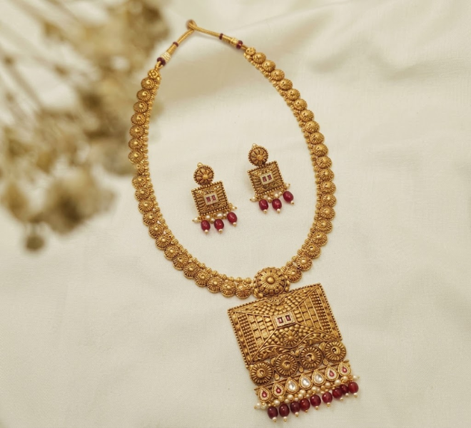 Royal Temple Pendant Necklace Set